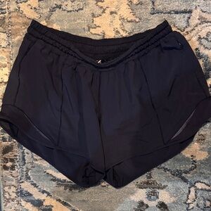 Lululemon Women's Hotty Hot size 8 Tall Navy Athletic Shorts